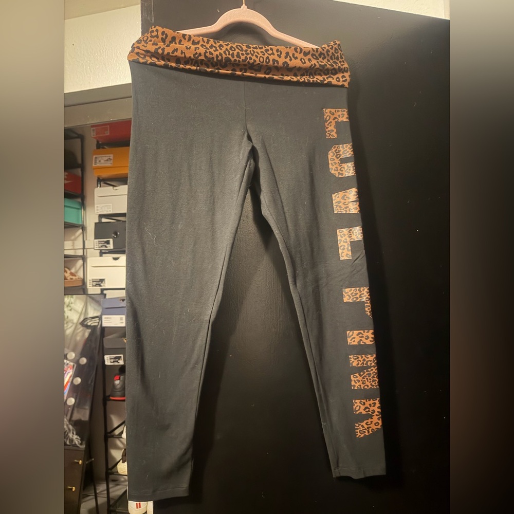 Leopard Print Black vs Leggings